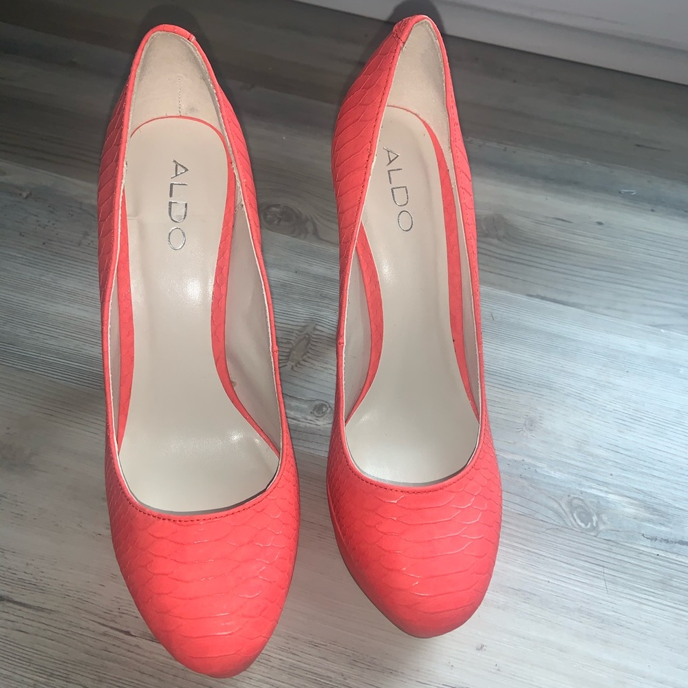 Brand new heels